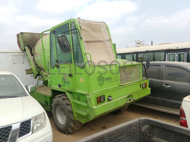 Autobetoneira Merlo DBM3500EV