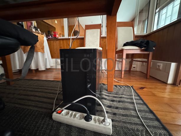 Mobiliário e Equipamentos