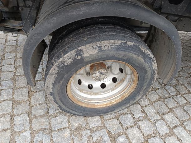 Nissan Cabstar Com Plataforma Elevatória · Ano 2007