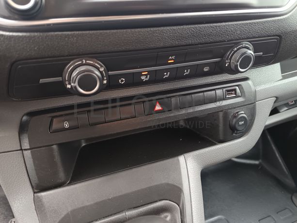 Opel Vivaro · Ano 2019