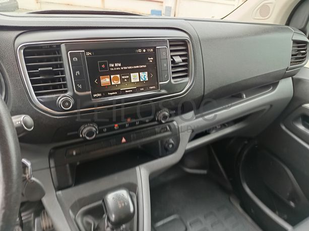 Opel Vivaro · Ano 2019