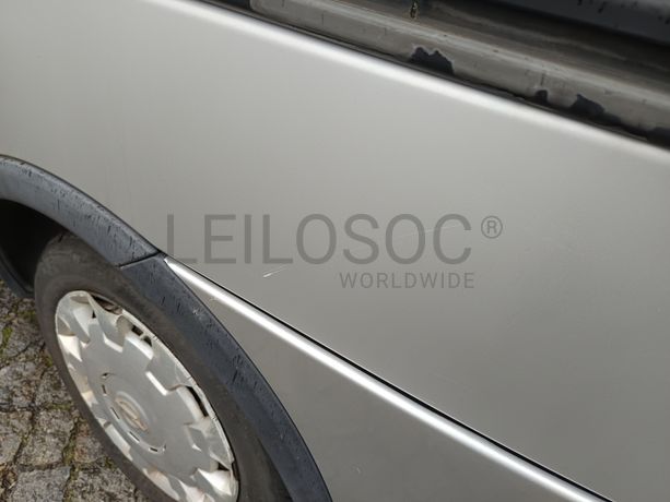 Opel Combo C Tour 1.3 CDTI · Ano 2008