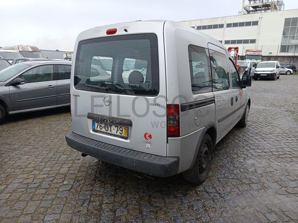 Opel Combo C Tour 1.3 CDTI · Ano 2008