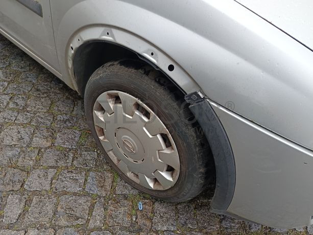 Opel Combo C Tour 1.3 CDTI · Ano 2008