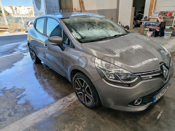 Renault Clio · Ano 2015