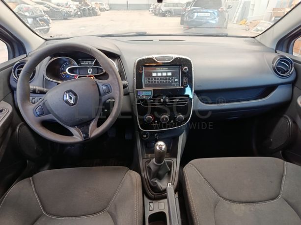 Renault Clio · Ano 2015