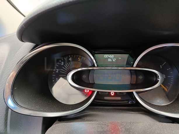 Renault Clio · Ano 2015