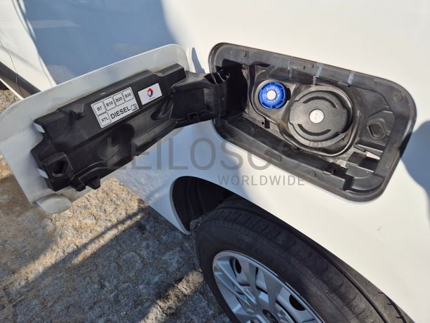 Peugeot Partner 1.5 Blue HDI XL · Ano 2020