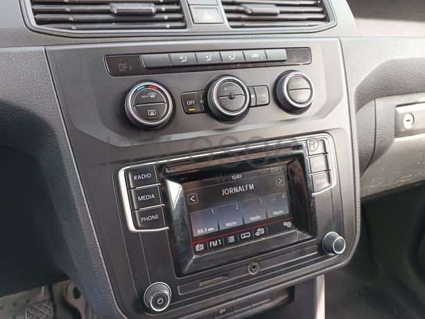 Volkswagen Caddy · Ano 2016