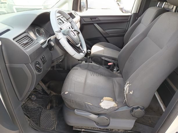 Volkswagen Caddy · Ano 2016