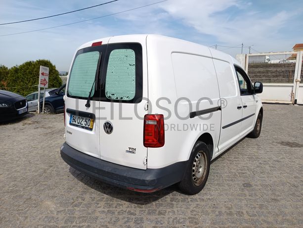Volkswagen Caddy · Ano 2016