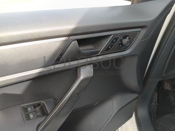 Volkswagen Caddy · Ano 2016