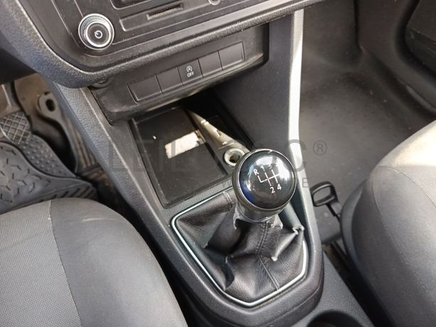 Volkswagen Caddy · Ano 2016