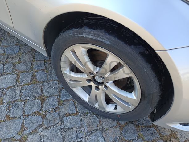 Mercedes-Benz C200 · Ano 2011