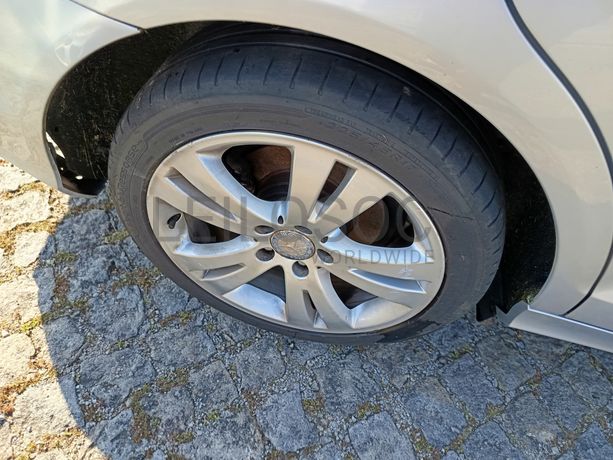 Mercedes-Benz C200 · Ano 2011