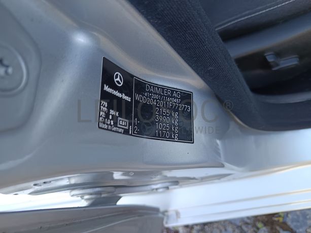 Mercedes-Benz C200 · Ano 2011