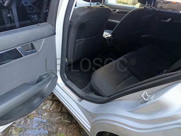 Mercedes-Benz C200 · Ano 2011