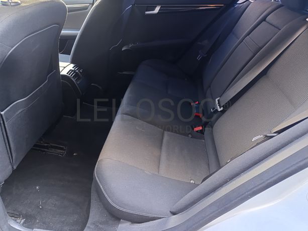 Mercedes-Benz C200 · Ano 2011