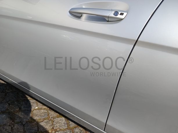 Mercedes-Benz C200 · Ano 2011