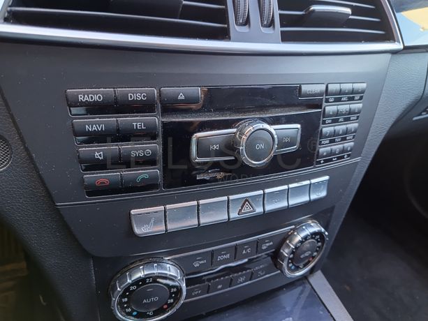 Mercedes-Benz C200 · Ano 2011