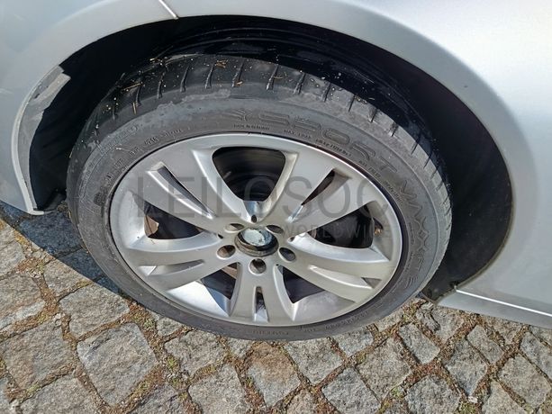 Mercedes-Benz C200 · Ano 2011