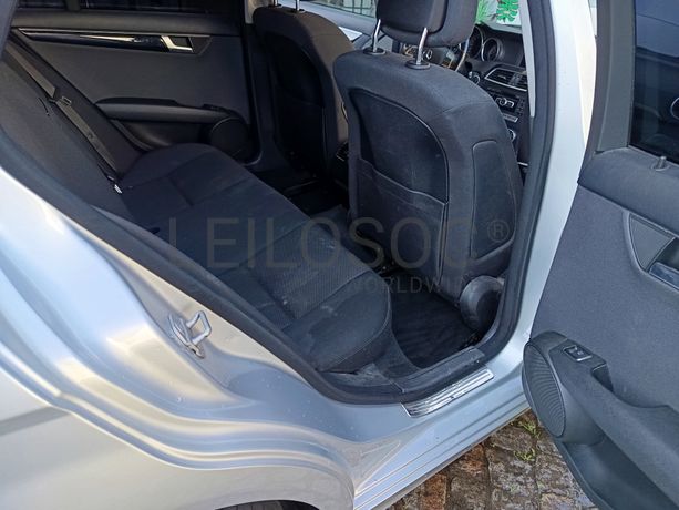 Mercedes-Benz C200 · Ano 2011