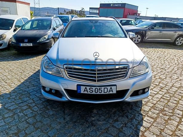 Mercedes-Benz C200 · Ano 2011