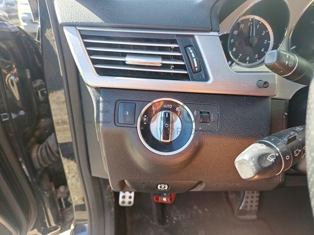 Mercedes-Benz E250 · Ano 2011