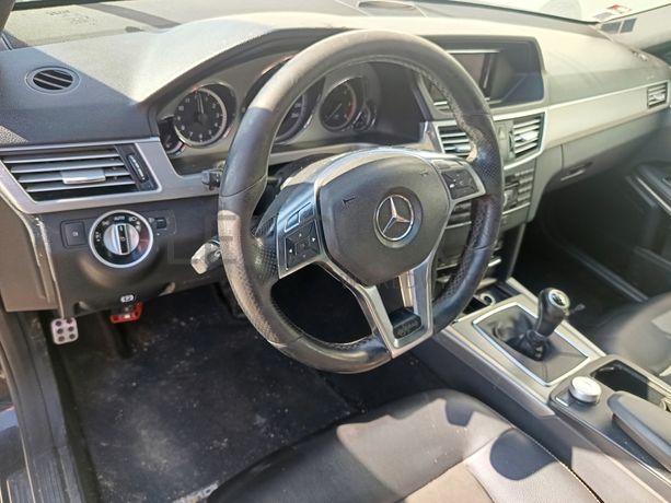 Mercedes-Benz E250 · Ano 2011