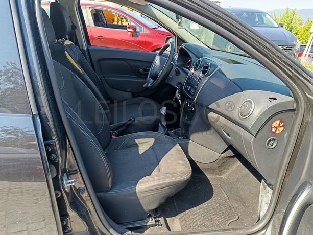 Dacia Sandero · Ano 2013