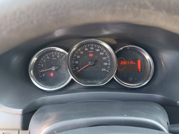 Dacia Sandero · Ano 2013