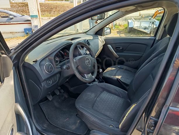 Dacia Sandero · Ano 2013