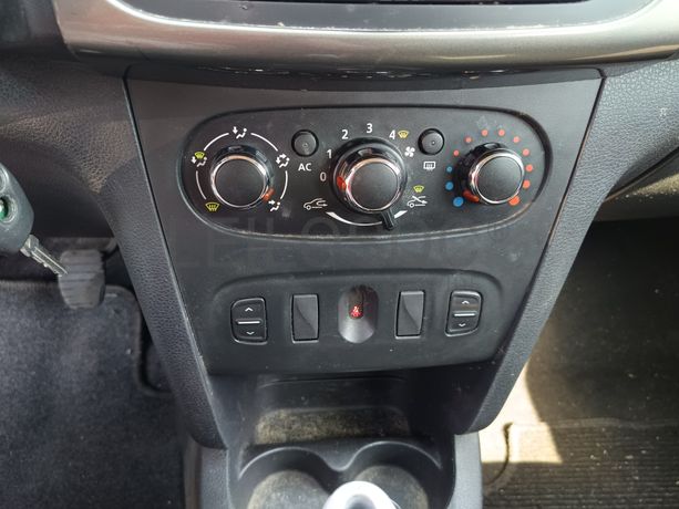 Dacia Sandero · Ano 2013