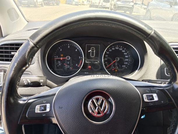 Volkswagen Polo · Ano 2017