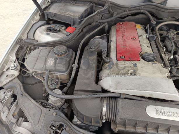 Mercedes-Benz C200 Kompressor · Ano 2000