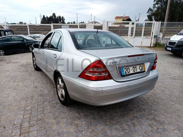 Mercedes-Benz C200 Kompressor · Ano 2000
