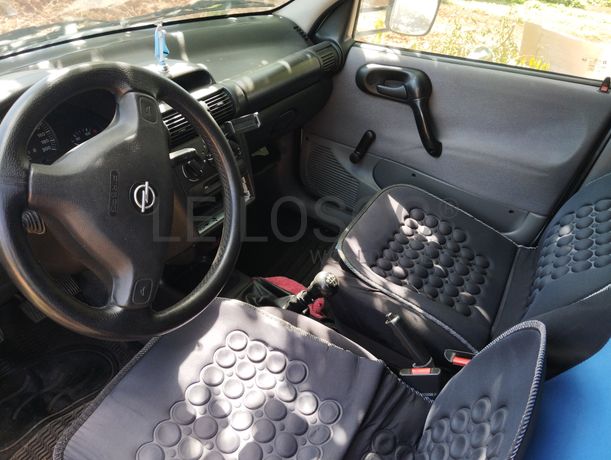 Opel Combo 1.7 · Ano 1999