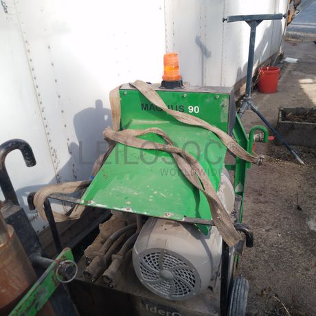 Máquina Perfuradora