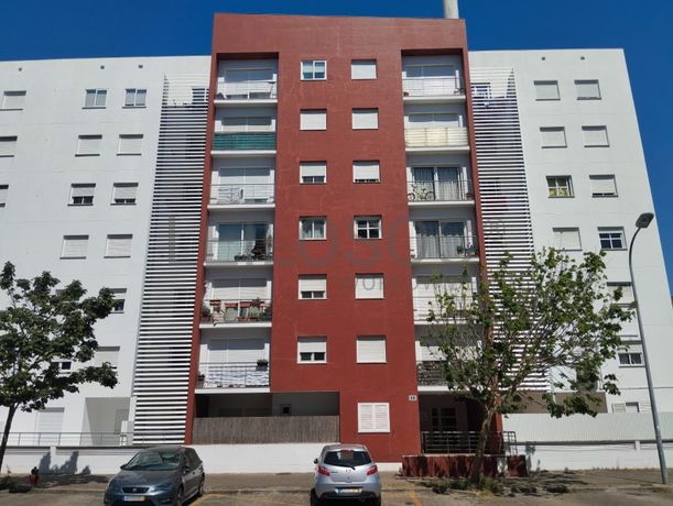 Proporção de 1/78 de Estacionamento · Ameixoeira, Lisboa