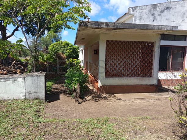 Moradia T4 em Bilene