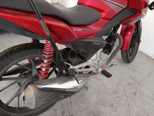 HONDA CB 125 F · Ano 2015
