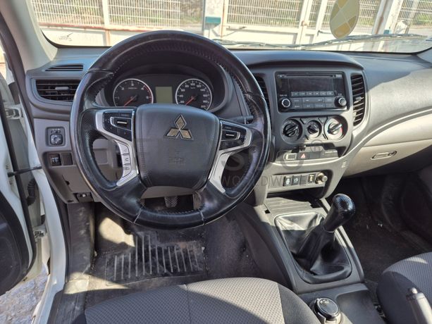 Mitsubishi L200 · Ano 2020