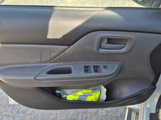 Mitsubishi L200 · Ano 2020