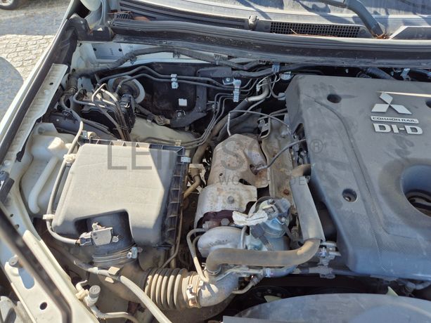 Mitsubishi L200 · Ano 2020