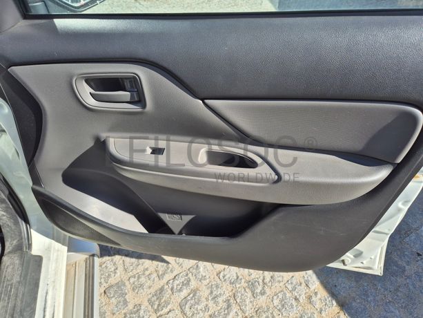 Mitsubishi L200 · Ano 2020