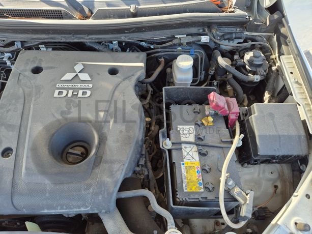 Mitsubishi L200 · Ano 2020