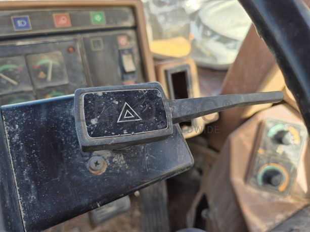 Pá Carregadora CAT 910 F