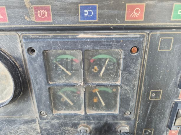 Pá Carregadora CAT 910 F