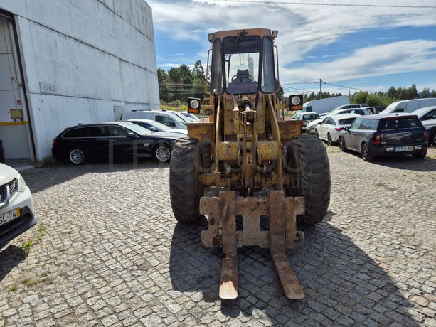 Pá Carregadora CAT 910 F