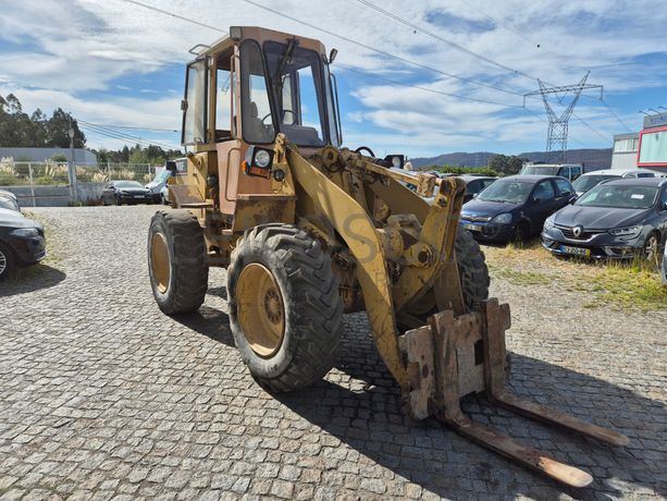 Pá Carregadora CAT 910 F